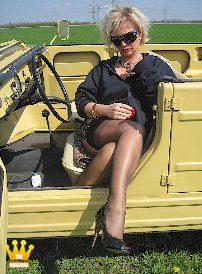 Lady Barbara : Here I was again on the road with my old military off-road vehicle, before the new comes. I am wearing a black costume, sheer black nylons and black open toe patent leather pumps with 15 cm heels.  I I were driven to the near by barracks, I think some soldiers woul have got a stiff prick. Incl. a short (1min) pedal-pumping-video.