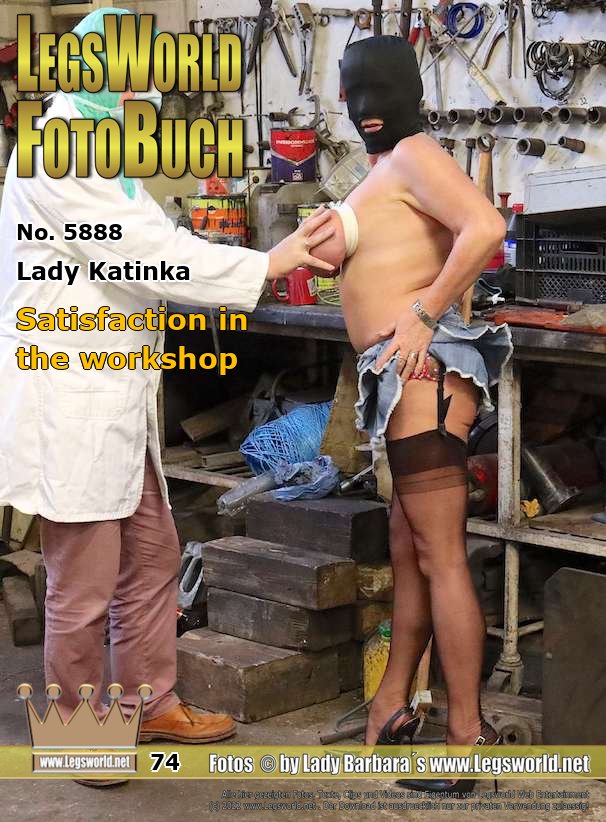 Ebook: 5888 - Lady Katinka
Satisfaction in the workshop
Lady Katinka is groped by the Hobby-Doc in black seamed nylons on suspenders, mini jeans-skirt and 13cm high sling pumps from RoSa-Shoes. The Doc first gropes the Lady?s tight bound boobs, then he fists her with black latex gloves. In the end, a vibrator is used, which lets the secretary cum.