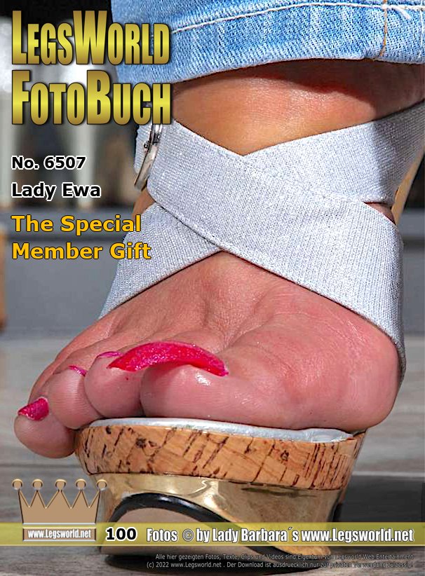Ebook: 6507 - Lady Ewa
The Special Member Gift
Lady Ewa likes to wear mules at home without tight toe straps, where her wide feet have enough space and the toes are not squeezed in as much as in narrow shoes on the streets. This pair here, which member Plateaulover sent her, had allegedly been worn by a sexy mannequin beforehand. Plateaulover wanted to see if Ewa is really horny for the sweaty toe odor of other sexy women and if she would smell and lick the insoles of these shoes. In fact, she seems really horny for it.